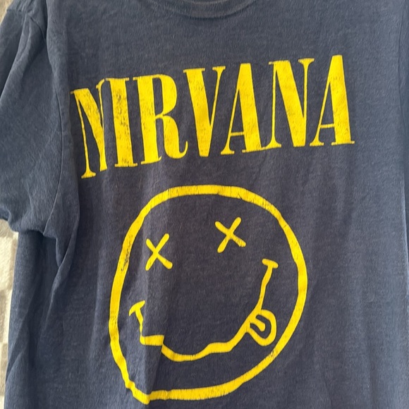 Nirvana Classic Tee shirt - Picture 2 of 7